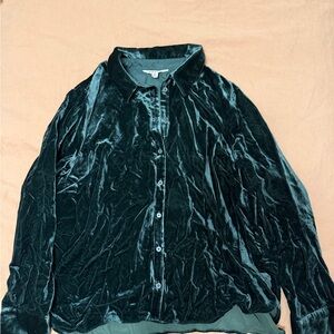 Boden Velvet Button-Up Shirt in Dark Green